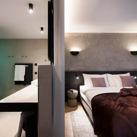 Neueroeffnung Elva Premium Inklusive Sommerpass Stubai Super Card 4*
