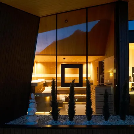 Apartmanhotel Elva Premium Inklusive Sommerpass Stubai Super Card 4*