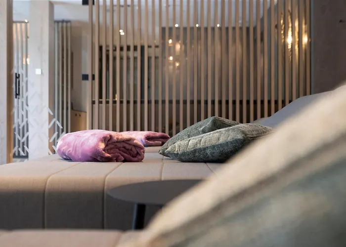 Aparthotel Elva Premium Inklusive Sommerpass Stubai Super Card 4*