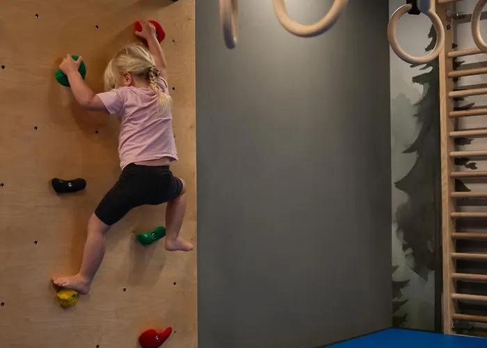 Elva Premium Inklusive Sommerpass Stubai Super Card 4*