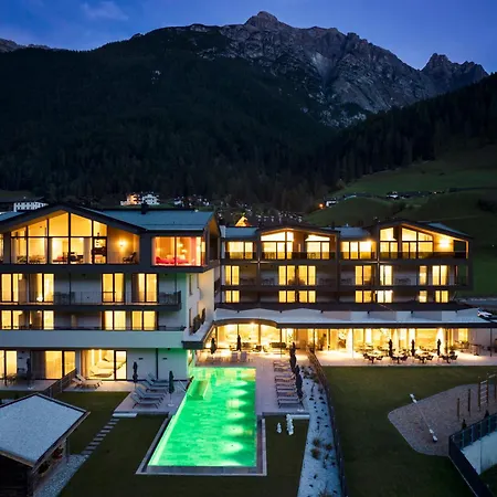 Elva Premium Inklusive Sommerpass Stubai Super Card Apart Otel