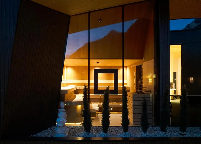 Aparthotel Elva Premium Inklusive Sommerpass Stubai Super Card 4*